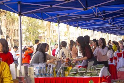 'Đại tiệc' mua sắm với hơn 220 gian hàng tại Nghệ An
