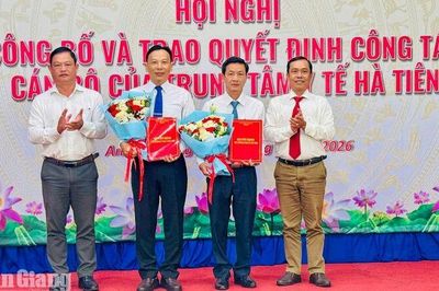 Bổ nhiệm Giám đốc, Phó Giám đốc Trung tâm Y tế Hà Tiên