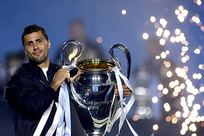 Real Madrid dốc toàn lực chiêu mộ Rodri: Cú sửa sai chiến lược của Chủ tịch Florentino Perez