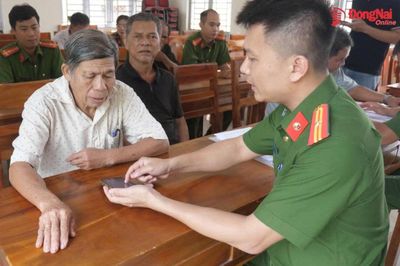 [Video] Công an phường Xuân Lộc: Gần dân để phục vụ