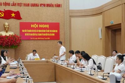 Phó Bí thư Thường trực Tỉnh ủy Hoàng Giang chủ trì cuộc họp thống nhất các nội dung chuyến thăm và làm việc tại Lào