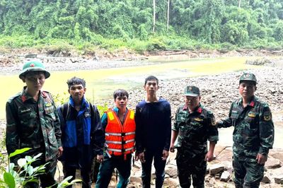 Xã Quảng Tín cứu thành công người dân mắc kẹt giữa sông Đồng Nai