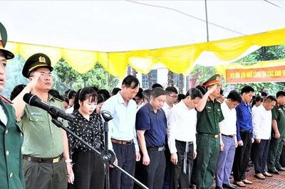 Xã Lập Thạch lấy mẫu sinh phẩm hài cốt liệt sĩ phục vụ giám định ADN