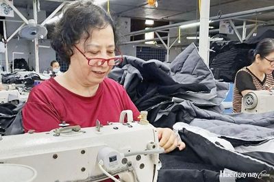 Tăng lương tối thiểu - niềm vui của người lao động