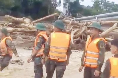Drone trọng tải cao giành lại 'thời gian vàng' cứu nạn