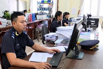 Bộ Tài chính sửa đổi 11 thủ tục, bãi bỏ 7 thủ tục hải quan về hàng miễn thuế