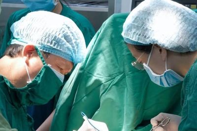 Bác sĩ phát hiện ung thư vú ngay trên bàn mổ dù sinh thiết báo u lành