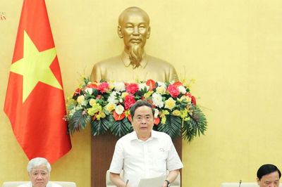 Bế mạc Phiên họp thứ 4 của Ủy ban Thường vụ Quốc hội