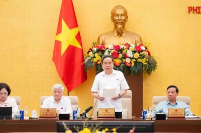 Bế mạc Phiên họp thứ 4 Ủy ban Thường vụ Quốc hội