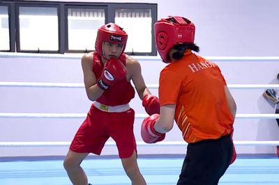 Boxing nữ Hà Nội – Nỗ lực tập luyện, khẳng định vị thế