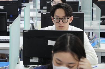 Xu hướng thi trên máy tính ở các nền giáo dục tiên tiến