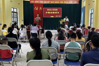 Khai giảng lớp đào tạo trồng ngô năng suất cao cho 35 học viên xã Đông Khê