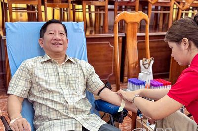 Cán bộ, người dân xã Đầm Dơi hiến 176 đơn vị máu
