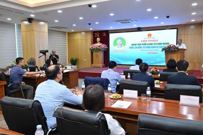Chuyển đổi kép tạo động lực cho ngành tiêu dùng nhanh
