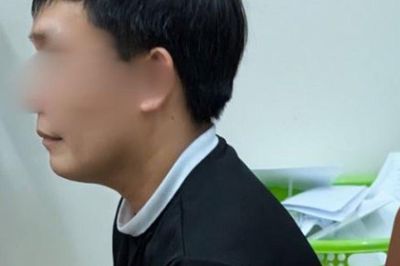 Sau gần 2 năm trốn truy nã, người đàn ông ở Khánh Hòa đến công an đầu thú