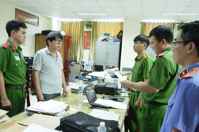 Triệt phá băng nhóm buôn lậu gần 1 triệu lít dầu ở Cần Thơ