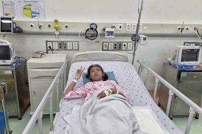 Đau ngực sau cơn sốt nhẹ, bé gái 11 tuổi rơi vào sốc tim nguy kịch