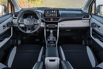 Lý do giá MPV 7 chỗ Toyota Veloz Cross bất ngờ giảm sốc, rẻ hơn cả Mitsubishi Xpander