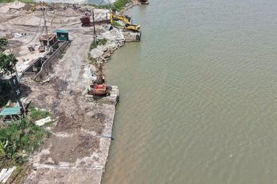 Vụ bến bãi DN Quang Tuấn ở Hưng Yên: Hết hạn thuê đất, sử dụng sai mục đích, có nên xem xét gia hạn bến thủy nội địa?