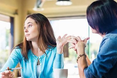 Đời người thức tỉnh sâu sắc nhất nằm ở 4 chữ: 'Gần quá hóa hèn'