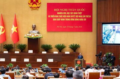 Sửa Luật Đất đai: Đề xuất hạn chế phân lô bán nền, đánh thuế đất bỏ hoang