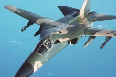 A-6 Intruder với F-111 Aardvark: Đâu là máy bay tấn công đáng gờm nhất của Mỹ?