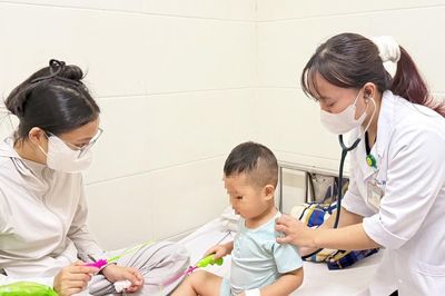 Adenovirus gia tăng trong mùa hè, bác sĩ khuyến cáo cách phòng tránh