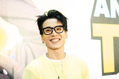 Không cần vương miện, Anh Tài Thơm Da LAB vẫn đẹp trai quên lối về khi gặp fan