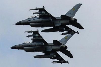 'F-16' của Ukraine rơi trên tuyến đầu khi đối phó với hỏa lực Nga