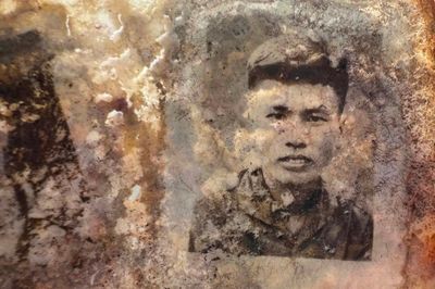 Tìm thân nhân của liệt sĩ trong ảnh tại hầm mộ tập thể ở Đồng Nai
