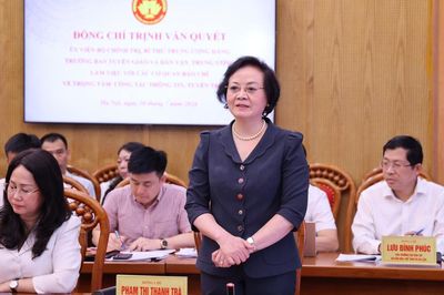 Chính phủ kiên định mục tiêu tăng trưởng hai con số, phát huy vai trò dẫn dắt của truyền thông chính sách