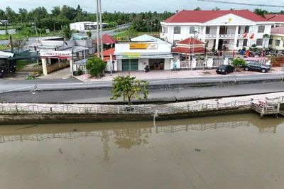 Cần Thơ báo động tình trạng sạt lở bờ sông, kênh rạch diện rộng