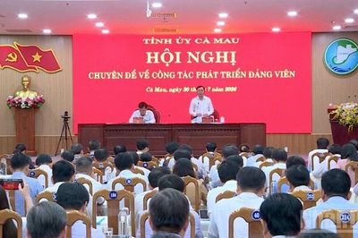 Cà Mau đẩy mạnh phát triển đảng viên cả về số lượng và chất lượng