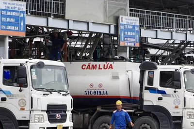 Doanh nghiệp vận tải lo ngại về thị trường xăng dầu