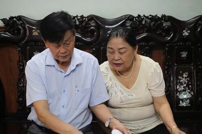 Đi qua chiến tranh bằng tình yêu - Bài 4: Cuộc gặp đặc biệt sau chuỗi chia ly