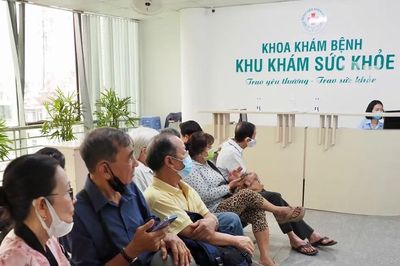 TPHCM phấn đấu 100% cán bộ, công chức, viên chức và người lao động được khám sức khỏe trước ngày 31-10
