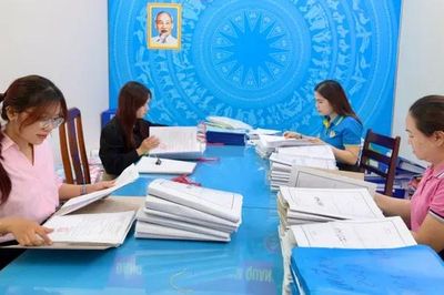 Tranh thủ làm ngày làm đêm để chỉnh lý, số hóa tài liệu, hồ sơ
