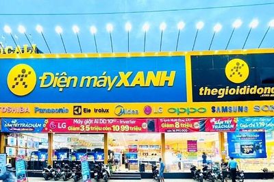 [SPOTLIGHT] Điện Máy Xanh lên sàn HoSE, vốn hóa vượt công ty mẹ Thế Giới Di Động