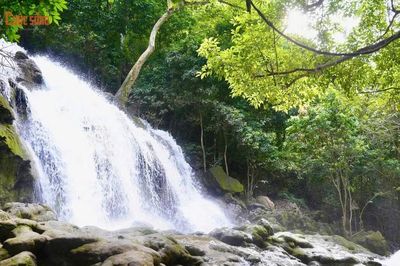 Khám phá 'Hạ Long trên núi' Đồng Lâm: Bản giao hưởng thảo nguyên hùng vĩ