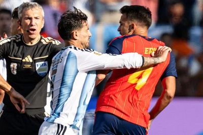 FIFA mở cuộc điều tra liên quan đến Liên đoàn bóng đá và đội tuyển Argentina