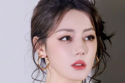 Châu Tinh Trì đã cứu vớt Địch Lệ Nhiệt Ba