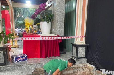 Di dời tạm thời bia tưởng niệm ở công viên Lê Thị Riêng để mở rộng tìm kiếm hài cốt liệt sĩ