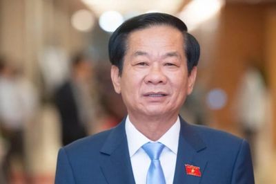 Hai Ủy viên Trung ương Đảng chuyển sinh hoạt Đoàn đại biểu Quốc hội