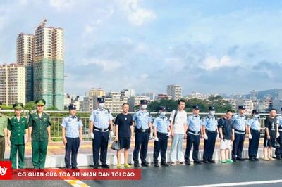 Trao trả 5 công dân Trung Quốc nhập cảnh trái phép