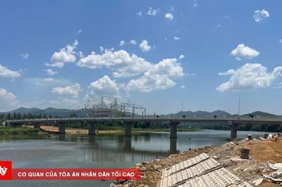 Xây kè sông An Lão trước mùa mưa, người dân chờ 'lá chắn' chống sạt lở