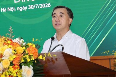 Thứ trưởng Bộ Y tế: Hãy bắt đầu sống khỏe từ những thay đổi nhỏ