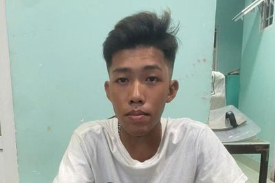 Bắt giữ nam thanh niên đâm học sinh tiểu học rồi theo tàu cá lẩn trốn