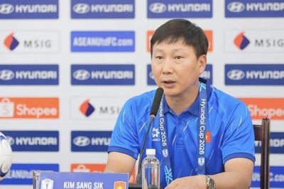 HLV Kim Sang-sik: 'Tuyển Việt Nam quyết nối dài chuỗi bất bại trước Singapore'