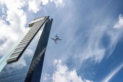 Hàn Quốc thử nghiệm sử dụng thiết bị bay không người lái chữa cháy nhà cao tầng