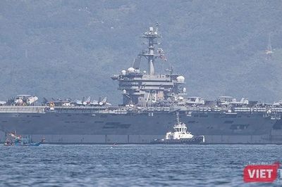Hình ảnh đầu tiên về siêu tàu sân bay USS George Washington vừa đến Đà Nẵng